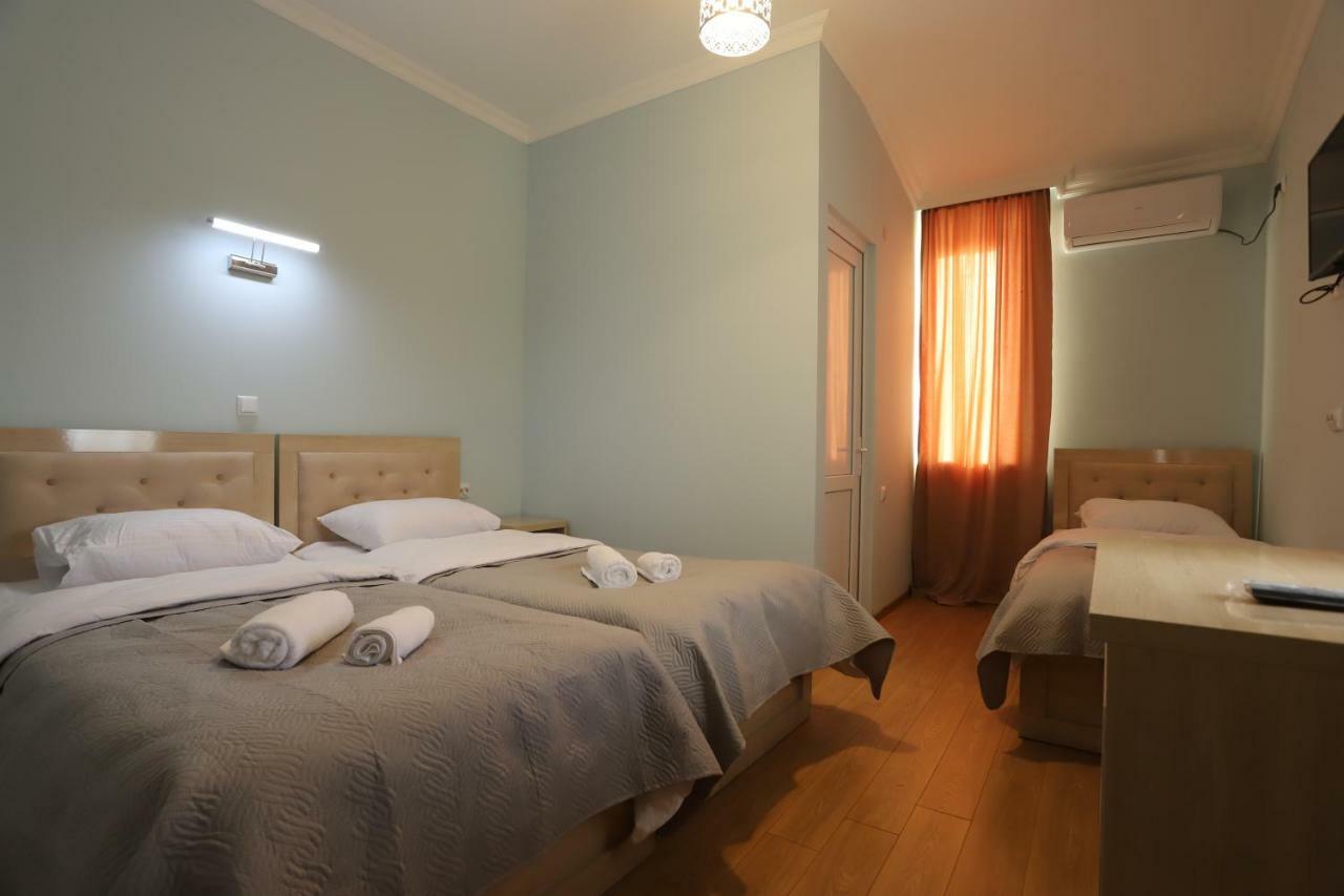 קוטאיסי Hotel Hollywood מראה חיצוני תמונה