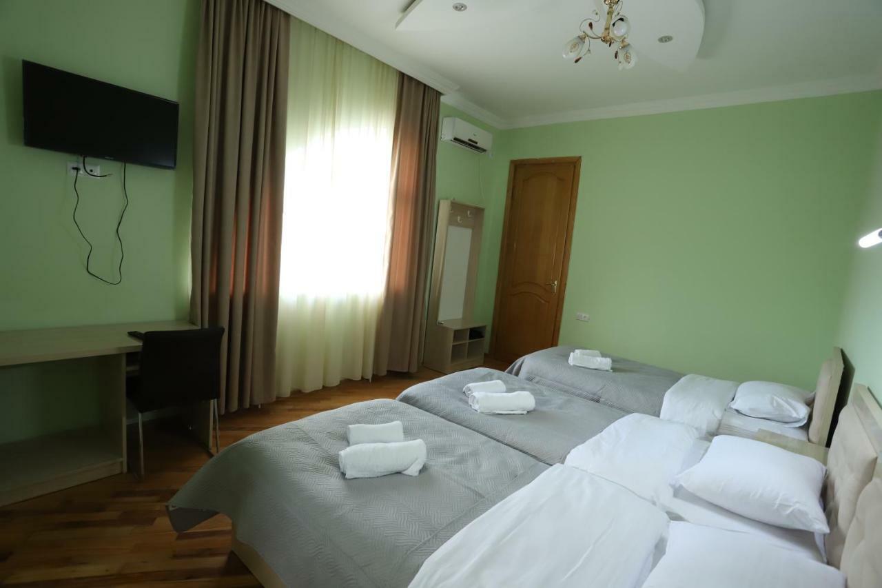 קוטאיסי Hotel Hollywood מראה חיצוני תמונה