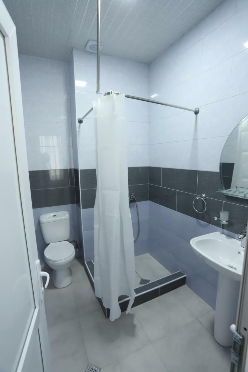 קוטאיסי Hotel Hollywood מראה חיצוני תמונה