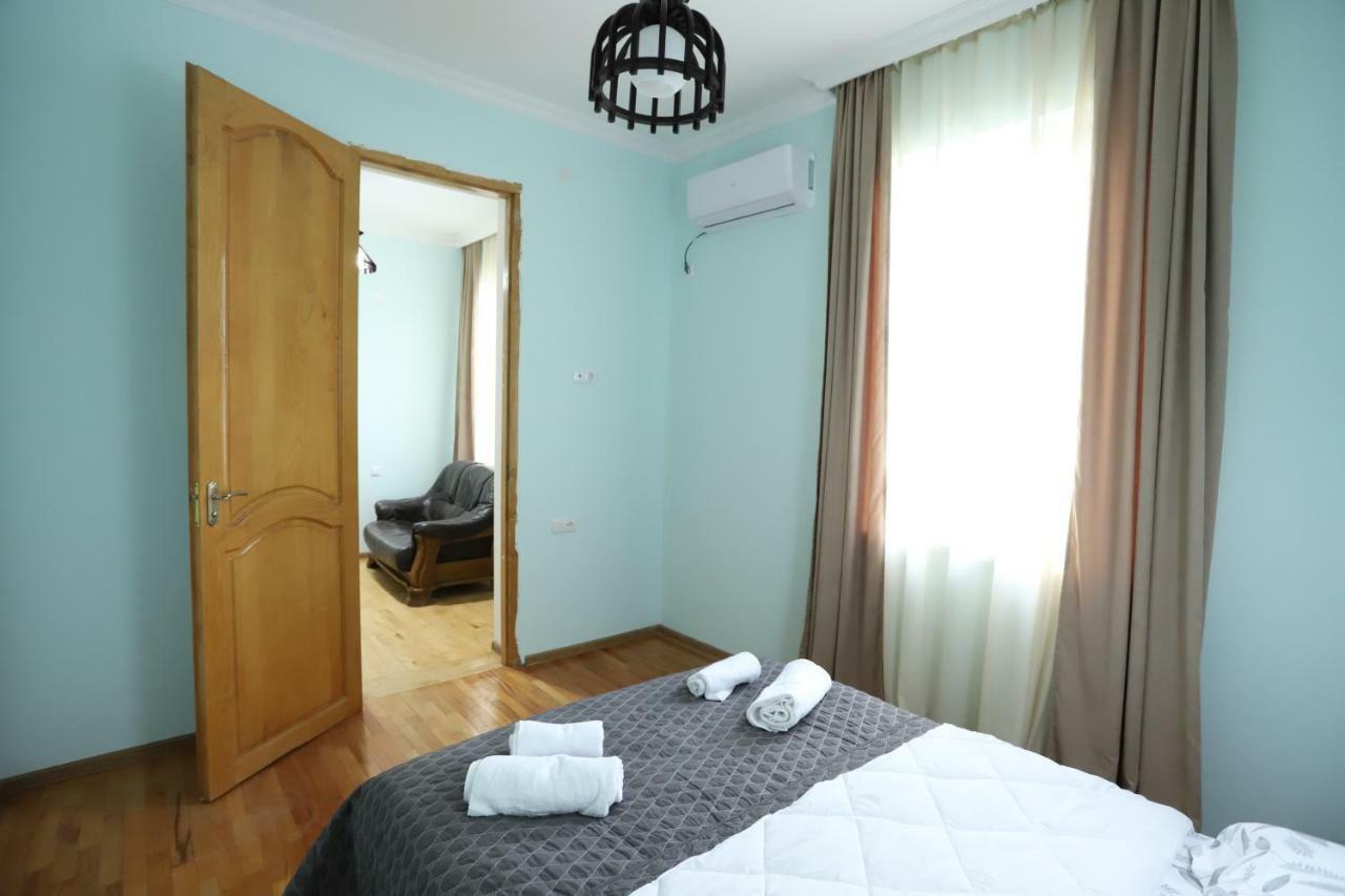 קוטאיסי Hotel Hollywood מראה חיצוני תמונה