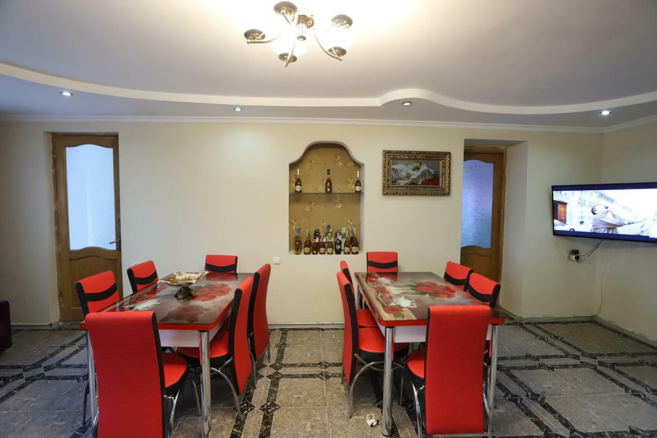 קוטאיסי Hotel Hollywood מראה חיצוני תמונה